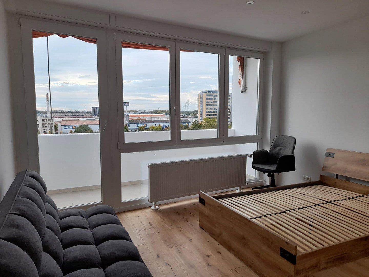 Pronájem bytu 4+1 98 m², Honsellstr. 1b, Karlsruhe, Bádensko-Württembersko Pronájem bytu 4+1 98 m², Honsellstr. 1b, Karlsruhe, Bádensko-Württembersko