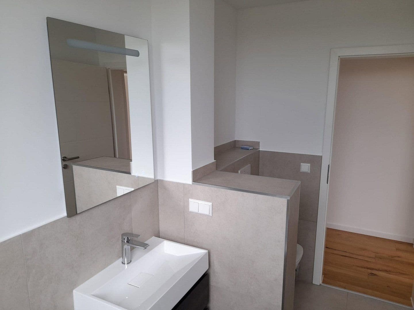 Pronájem bytu 4+1 98 m², Honsellstr. 1b, Karlsruhe, Bádensko-Württembersko Pronájem bytu 4+1 98 m², Honsellstr. 1b, Karlsruhe, Bádensko-Württembersko