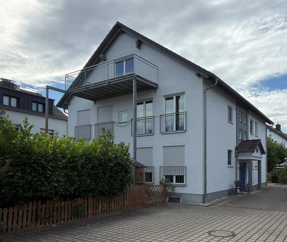Pronájem bytu 3+1 85 m², Hainburg, Hessen Pronájem bytu 3+1 85 m², Hainburg, Hessen