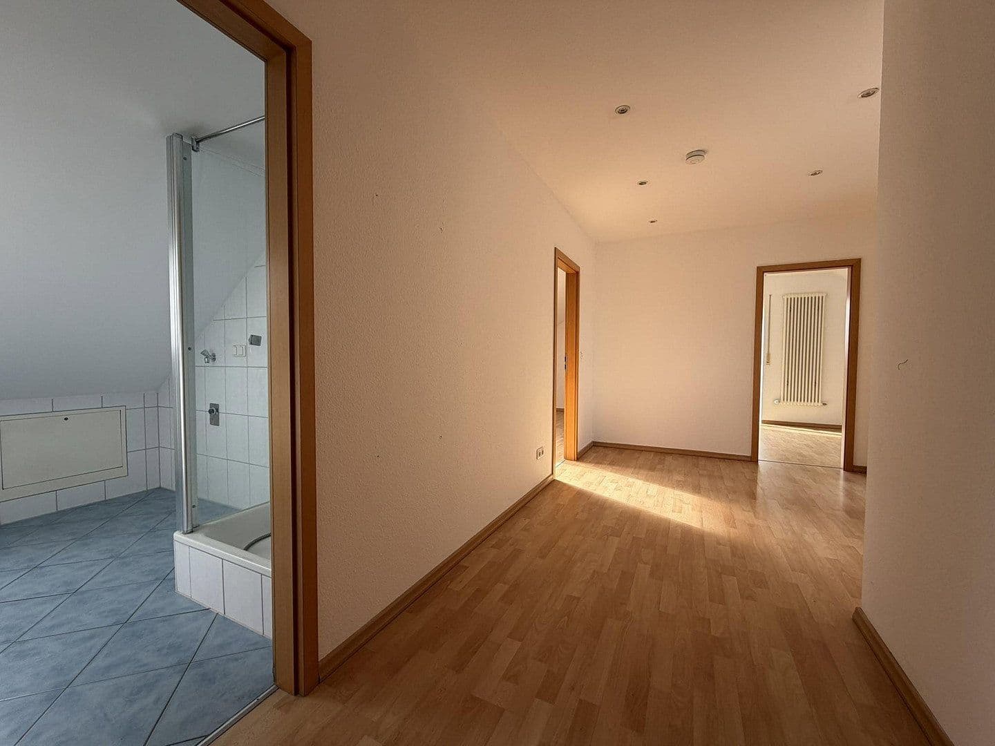 Pronájem bytu 3+1 85 m², Hainburg, Hessen Pronájem bytu 3+1 85 m², Hainburg, Hessen