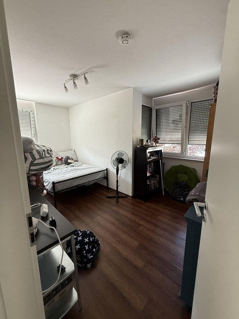 Prodej domu 131 m², pozemek 200 m², Sindelfingen, Bádensko-Württembersko Prodej domu 131 m², pozemek 200 m², Sindelfingen, Bádensko-Württembersko