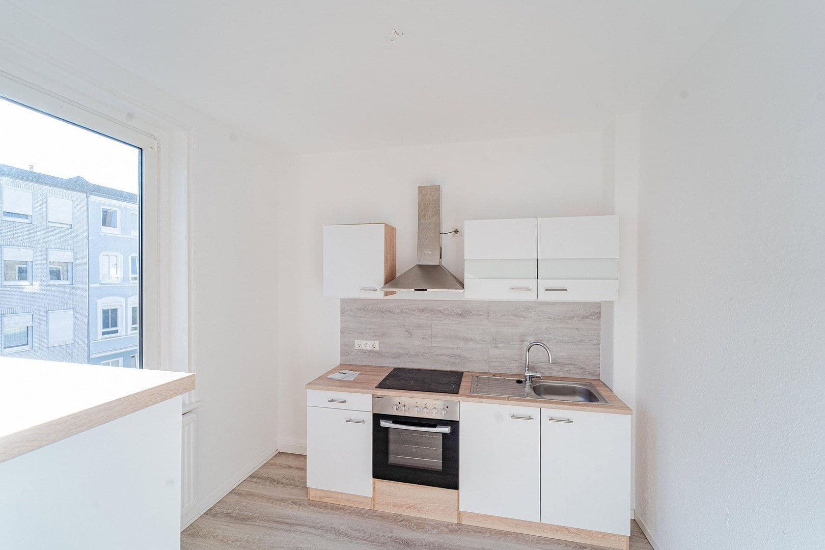 Pronájem bytu 2+1 50 m², Füchtingstraße, Lübeck, Šlesvicko-Holštýnsko Pronájem bytu 2+1 50 m², Füchtingstraße, Lübeck, Šlesvicko-Holštýnsko