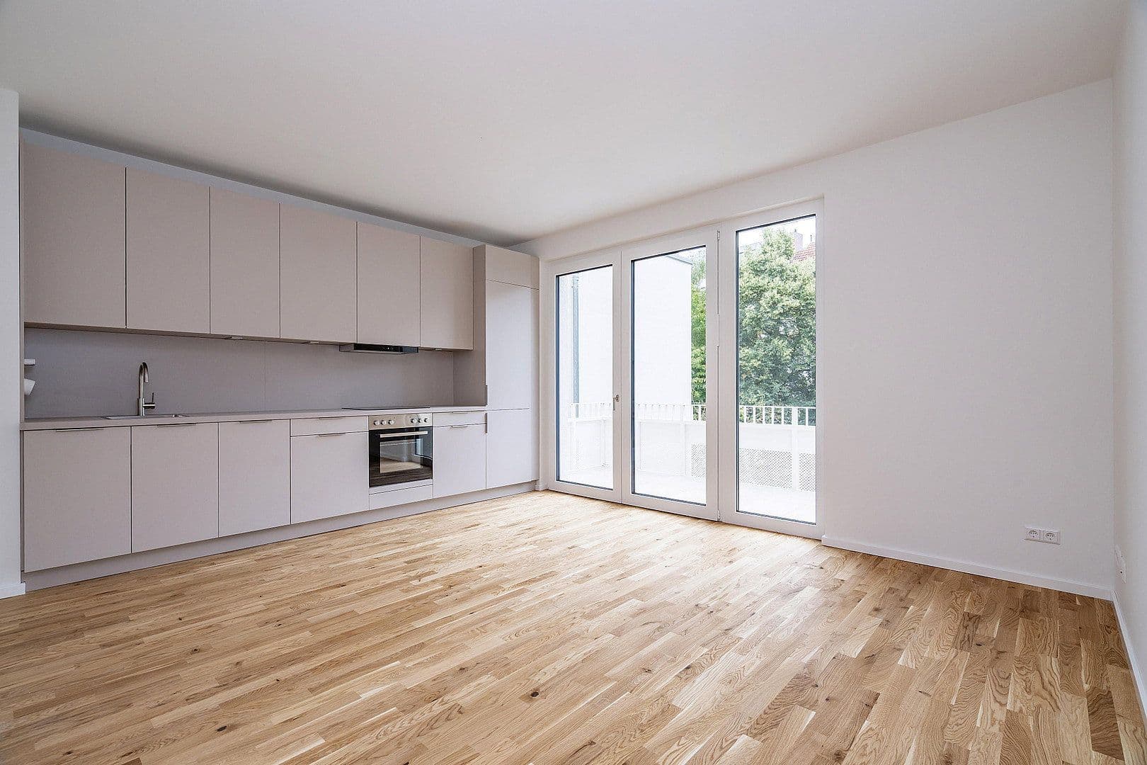 Pronájem bytu 2+1 52 m², Parkstraße 44, Berlin, Berlín Pronájem bytu 2+1 52 m², Parkstraße 44, Berlin, Berlín