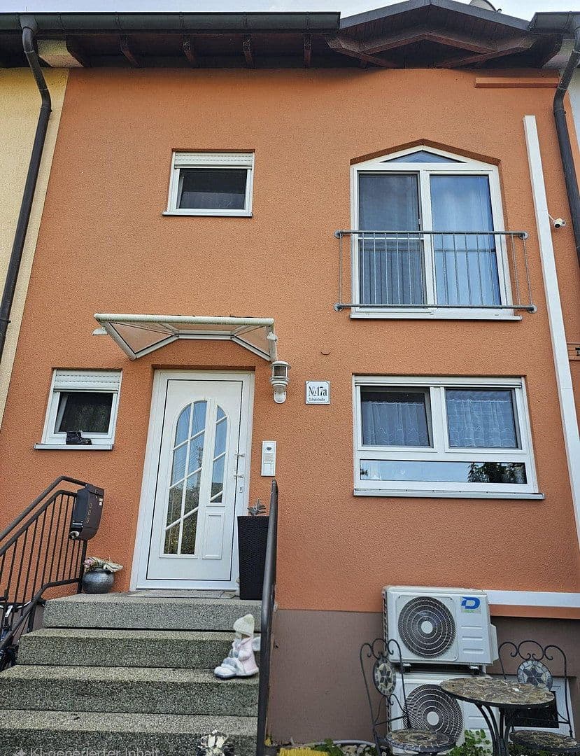 Prodej domu 130 m², pozemek 249 m², Schallstadt, Bádensko-Württembersko Prodej domu 130 m², pozemek 249 m², Schallstadt, Bádensko-Württembersko