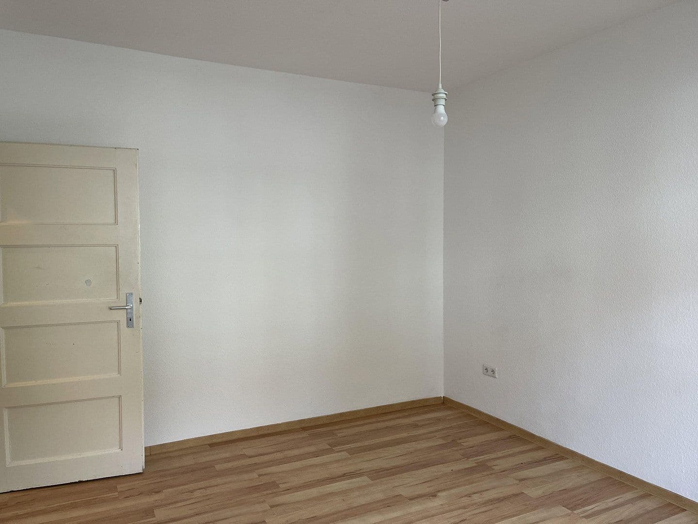 Pronájem bytu 2+1 32 m², Struckmannstr. 15, Hildesheim, Dolní Sasko Pronájem bytu 2+1 32 m², Struckmannstr. 15, Hildesheim, Dolní Sasko