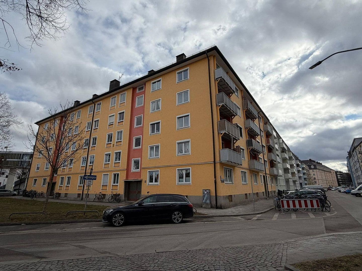 Prodej bytu 2+1 61 m², Ganghoferstraße 59, München, Bavorsko Prodej bytu 2+1 61 m², Ganghoferstraße 59, München, Bavorsko