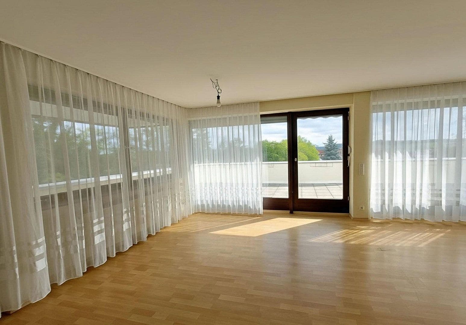 Prodej bytu 4+kk 122 m², Herbrechtingen, Bádensko-Württembersko Prodej bytu 4+kk 122 m², Herbrechtingen, Bádensko-Württembersko