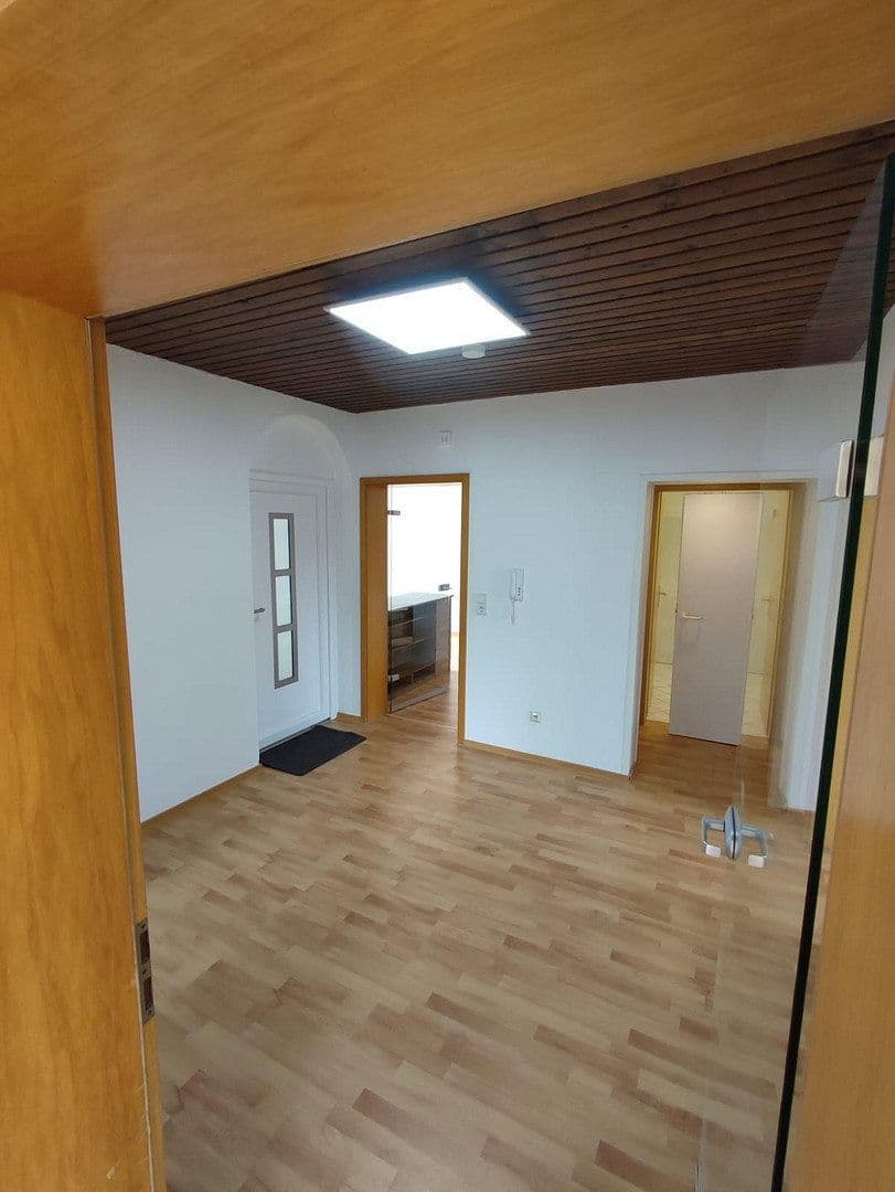 Pronájem bytu 3+1 80 m², Mengerschied, Porýní-Falc Pronájem bytu 3+1 80 m², Mengerschied, Porýní-Falc