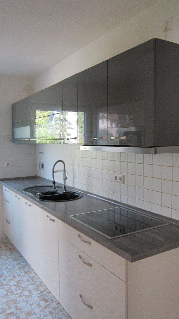 Pronájem bytu 4+kk 130 m², Herrenberg, Bádensko-Württembersko Pronájem bytu 4+kk 130 m², Herrenberg, Bádensko-Württembersko