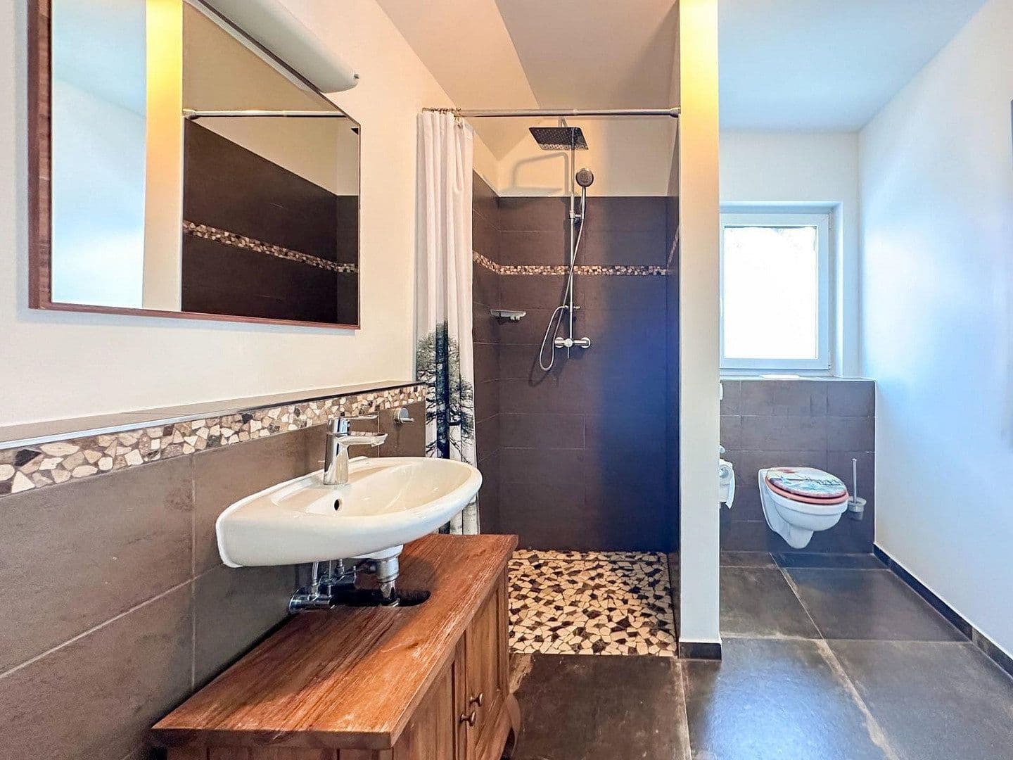 Prodej domu 245 m², pozemek 620 m², Leipzig, Sasko Prodej domu 245 m², pozemek 620 m², Leipzig, Sasko