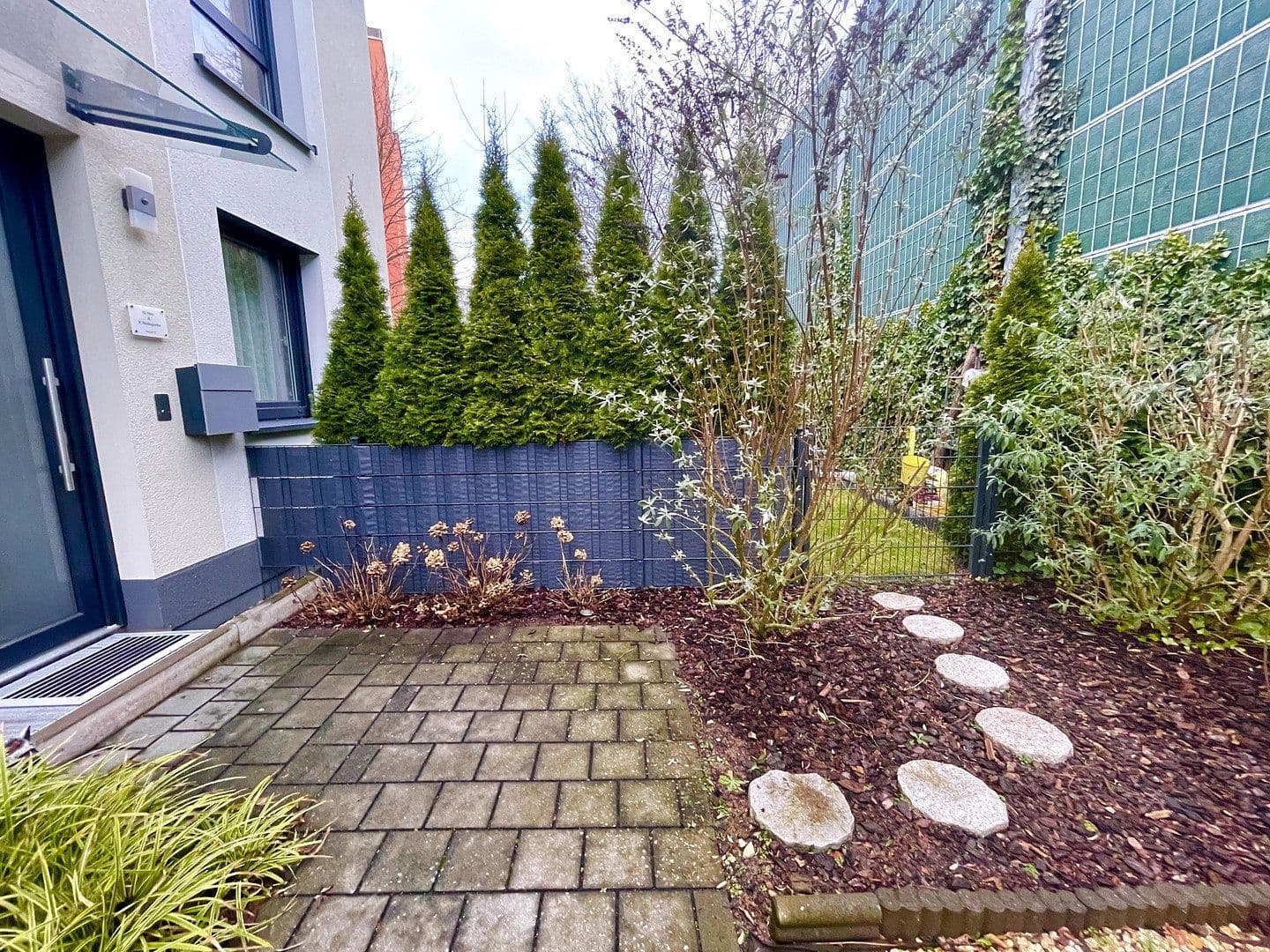Pronájem domu 82 m², pozemek 350 m², Dietzenbach, Hessen Pronájem domu 82 m², pozemek 350 m², Dietzenbach, Hessen