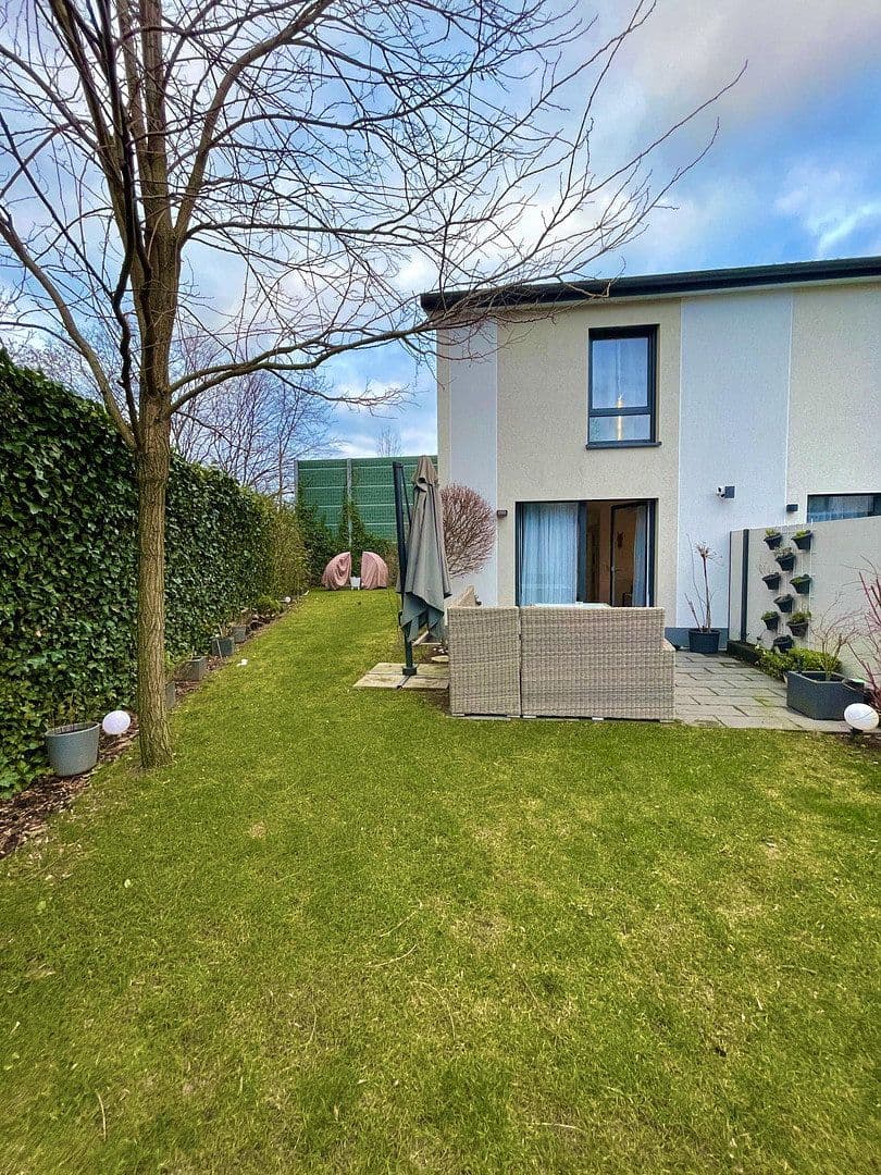 Pronájem domu 82 m², pozemek 350 m², Dietzenbach, Hessen Pronájem domu 82 m², pozemek 350 m², Dietzenbach, Hessen