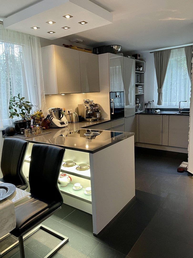 Pronájem domu 82 m², pozemek 350 m², Dietzenbach, Hessen Pronájem domu 82 m², pozemek 350 m², Dietzenbach, Hessen