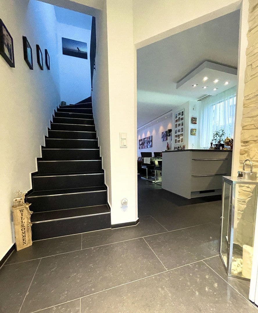 Pronájem domu 82 m², pozemek 350 m², Dietzenbach, Hessen Pronájem domu 82 m², pozemek 350 m², Dietzenbach, Hessen