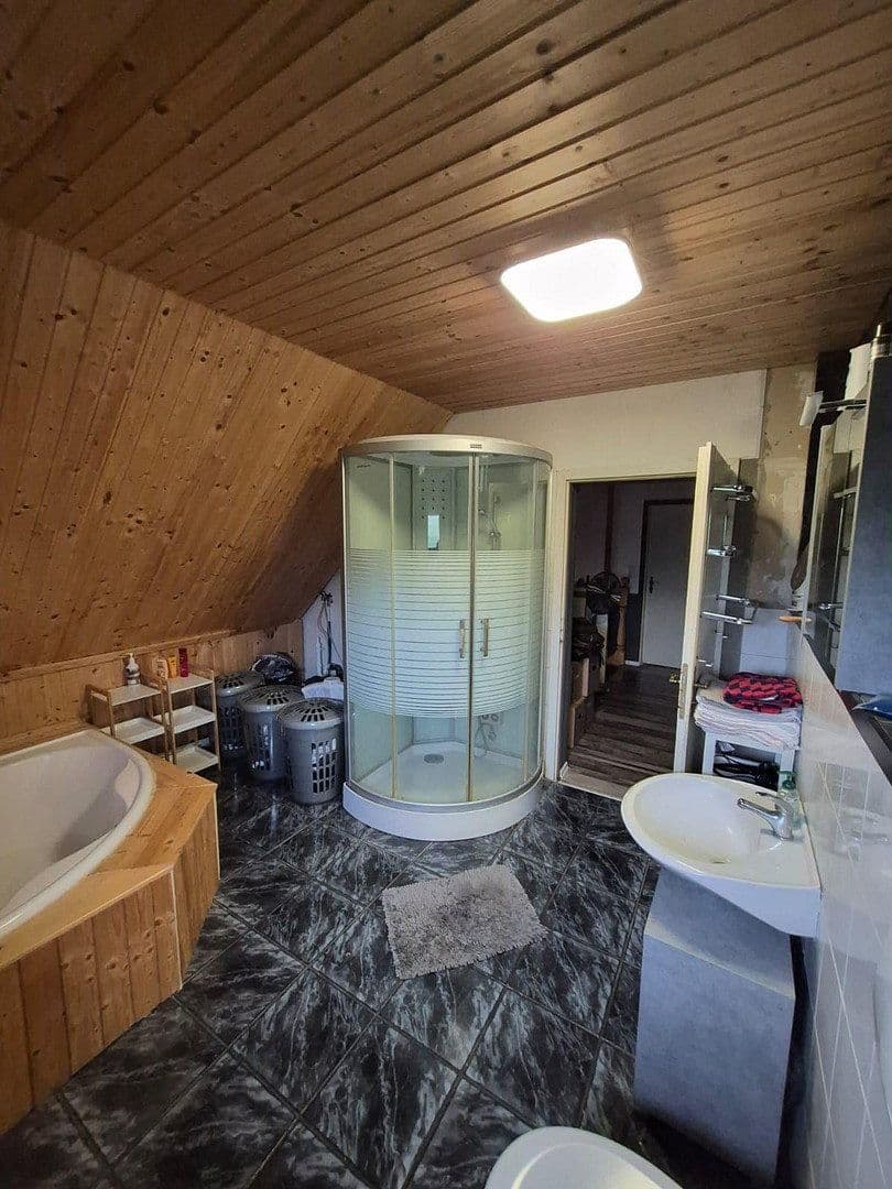Prodej domu 188 m², pozemek 1.330 m², Kalefeld, Dolní Sasko Prodej domu 188 m², pozemek 1.330 m², Kalefeld, Dolní Sasko