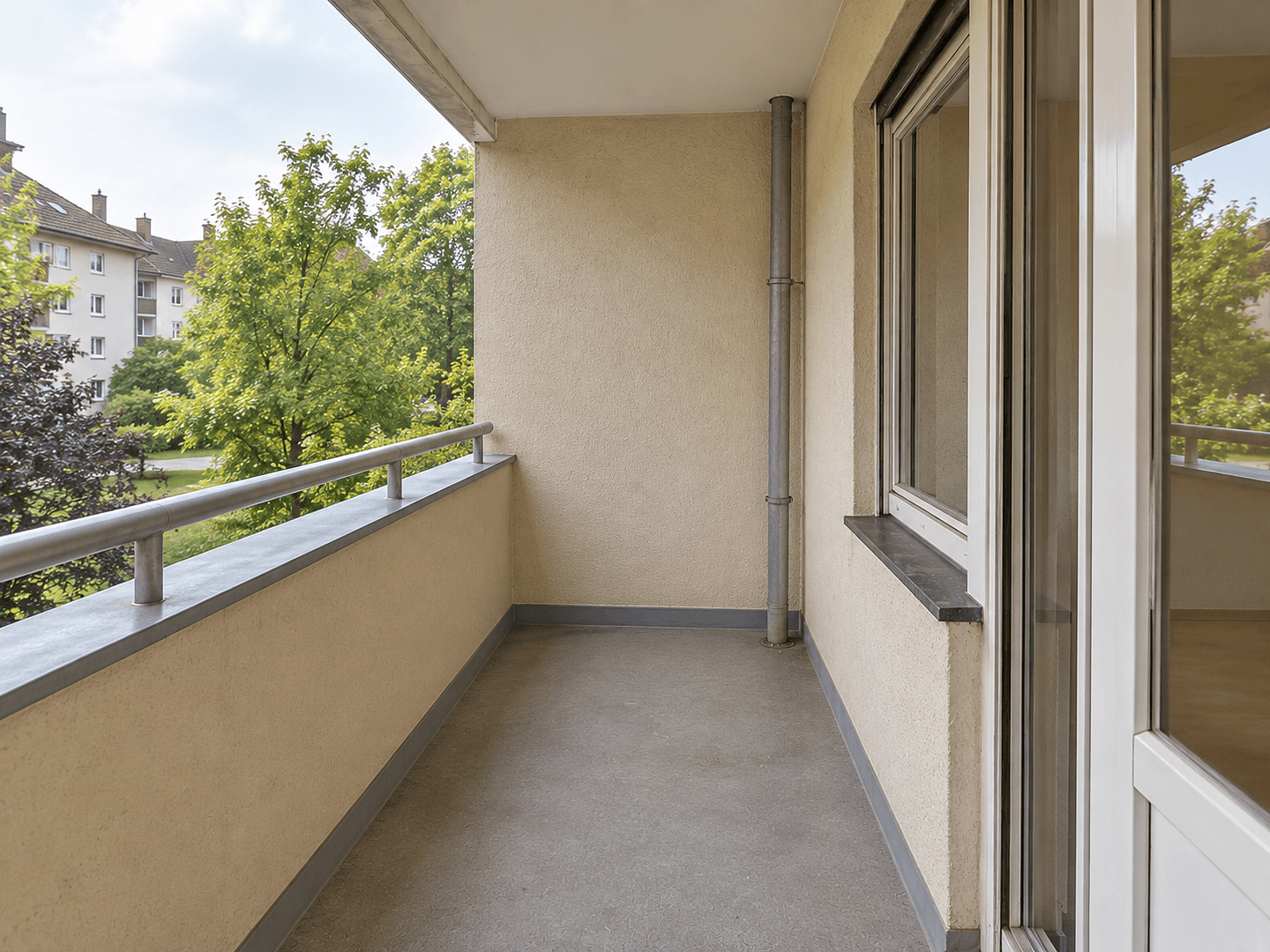 Prodej bytu 4+1 75 m², Frankfurt Nieder-Eschbach, Hessen Prodej bytu 4+1 75 m², Frankfurt Nieder-Eschbach, Hessen