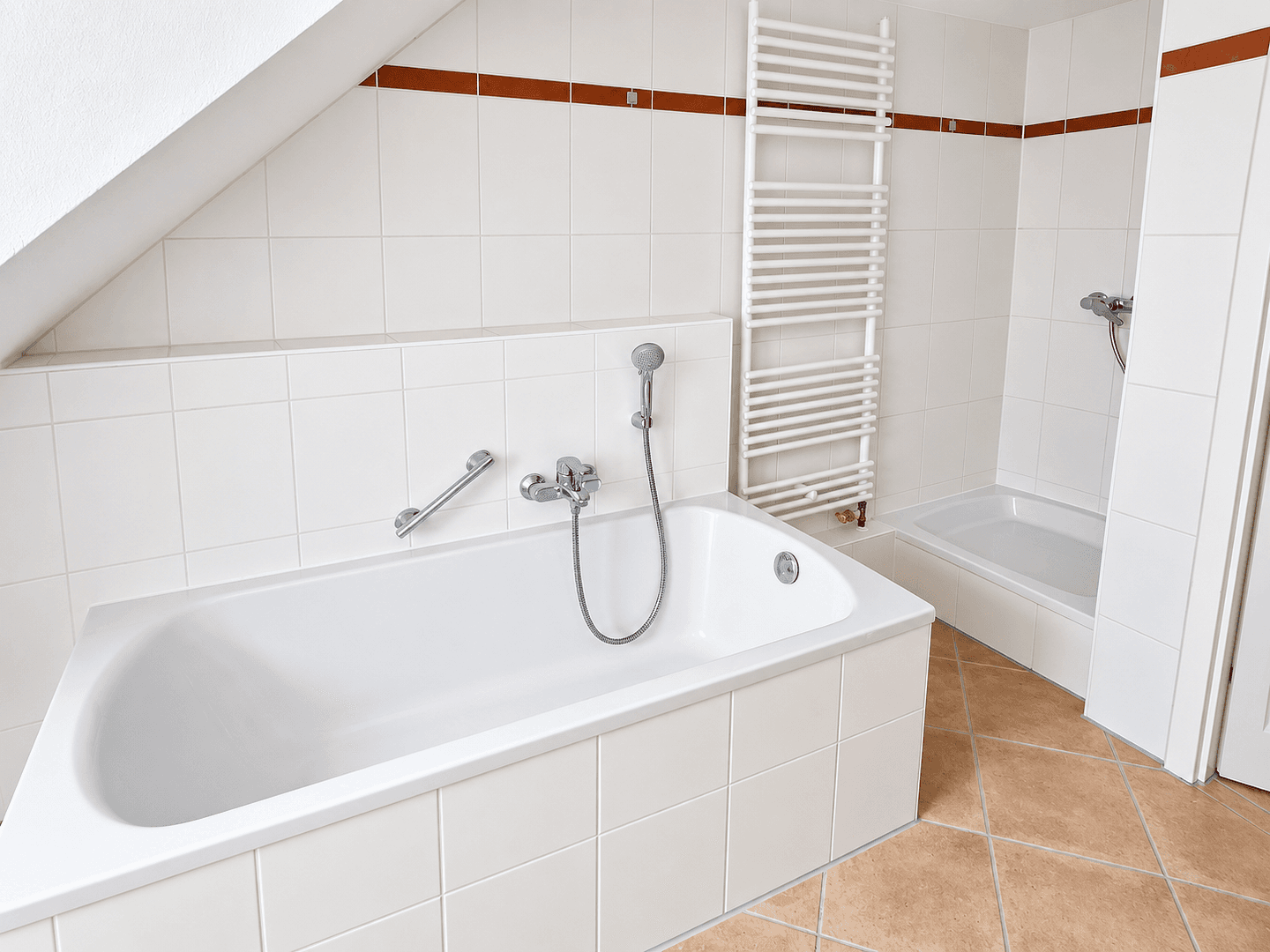 Pronájem bytu 4+1 91 m², Gronsdorferstraße 1, Haar, Bavorsko Pronájem bytu 4+1 91 m², Gronsdorferstraße 1, Haar, Bavorsko