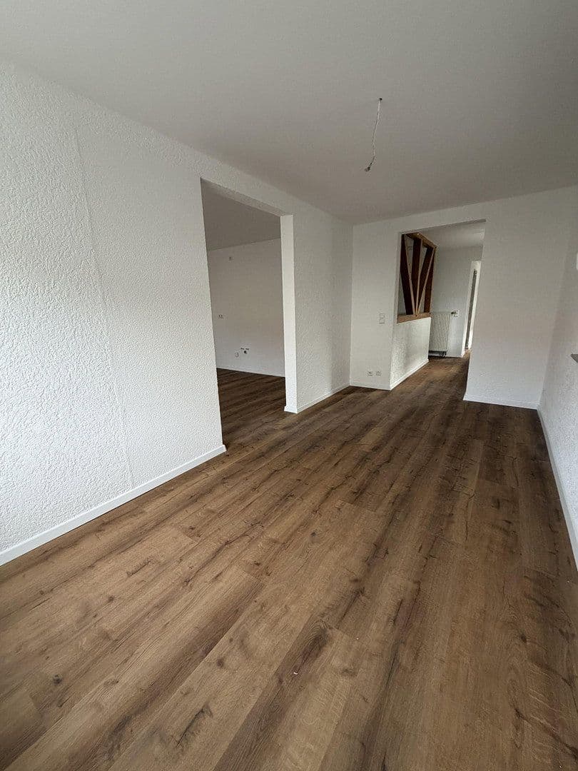 Prodej bytu 3+1 72 m², Mittlere Ortstr 147, Rülzheim, Porýní-Falc Prodej bytu 3+1 72 m², Mittlere Ortstr 147, Rülzheim, Porýní-Falc