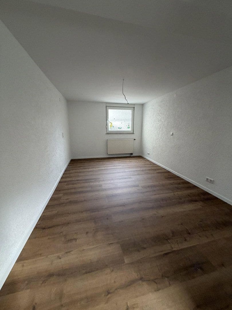 Prodej bytu 3+1 72 m², Mittlere Ortstr 147, Rülzheim, Porýní-Falc Prodej bytu 3+1 72 m², Mittlere Ortstr 147, Rülzheim, Porýní-Falc