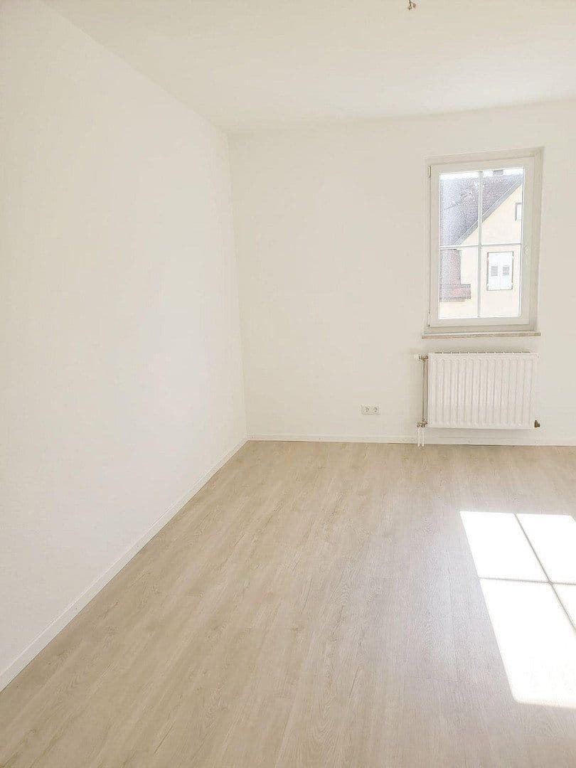 Pronájem bytu 1+1 33 m², Tübingen, Bádensko-Württembersko Pronájem bytu 1+1 33 m², Tübingen, Bádensko-Württembersko