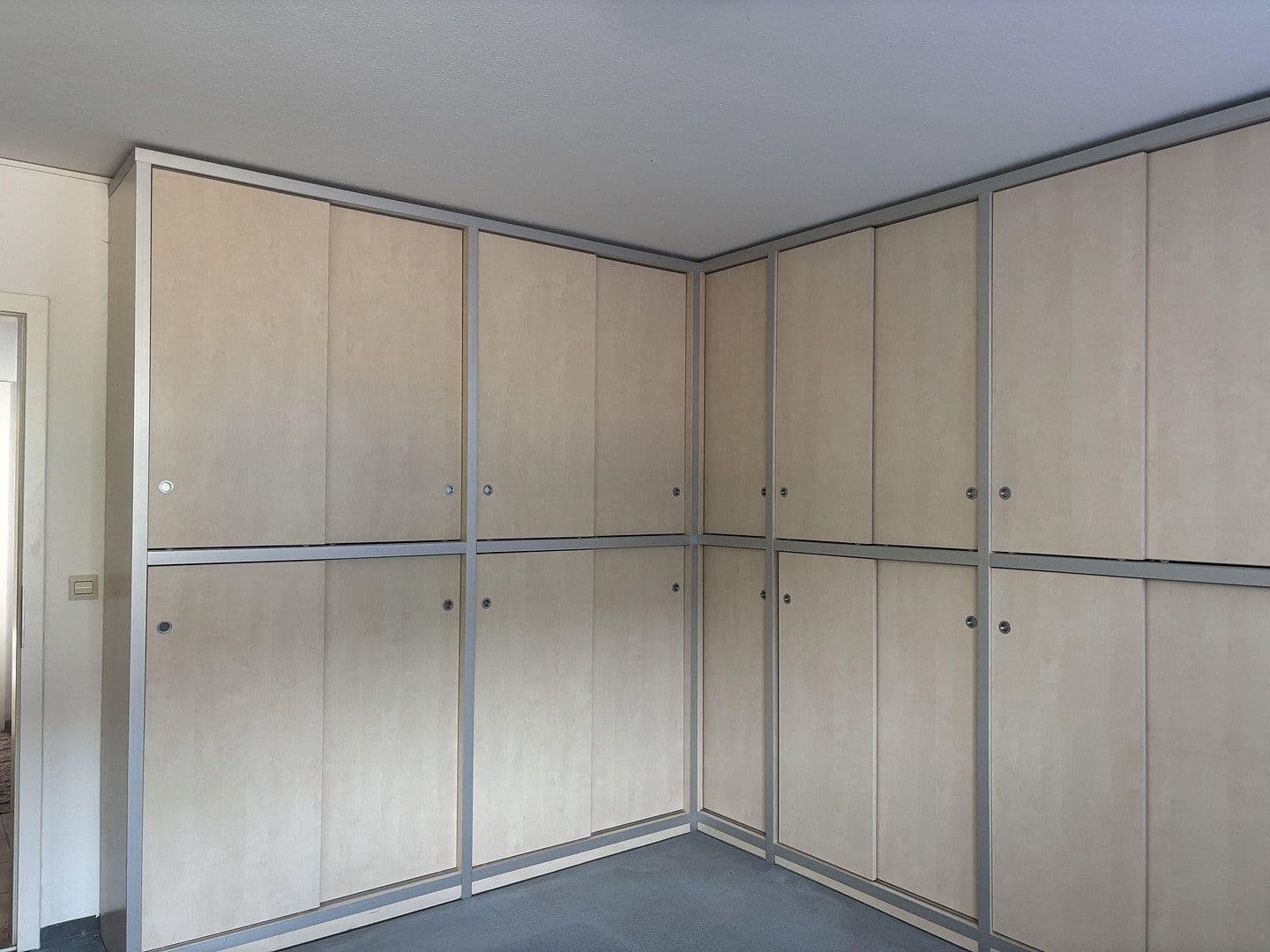 Pronájem kanceláře 160 m², Schriesheim, Bádensko-Württembersko Pronájem kanceláře 160 m², Schriesheim, Bádensko-Württembersko