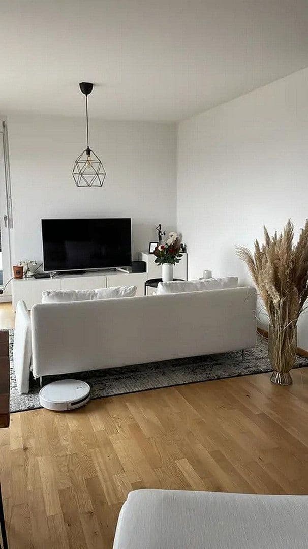 Pronájem bytu 2+1 62 m², Ulm, Bádensko-Württembersko Pronájem bytu 2+1 62 m², Ulm, Bádensko-Württembersko