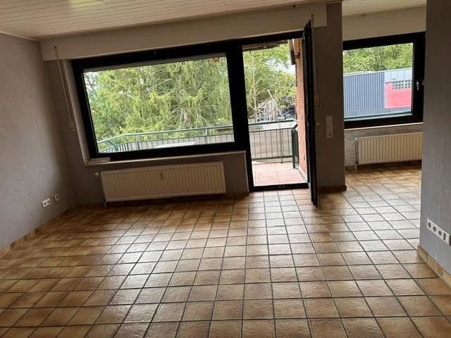 Pronájem bytu 3+1 82 m², Südstr. 8, Eschweiler, Severní Porýní-Vestfálsko Pronájem bytu 3+1 82 m², Südstr. 8, Eschweiler, Severní Porýní-Vestfálsko