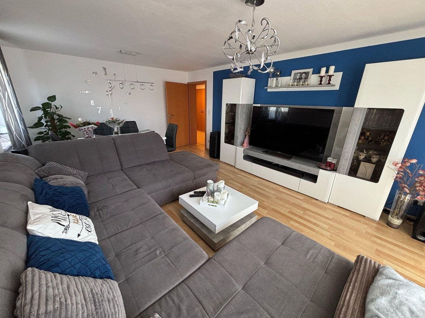 Pronájem bytu 3+1 80 m², Simmern/Hunsrück, Porýní-Falc Pronájem bytu 3+1 80 m², Simmern/Hunsrück, Porýní-Falc
