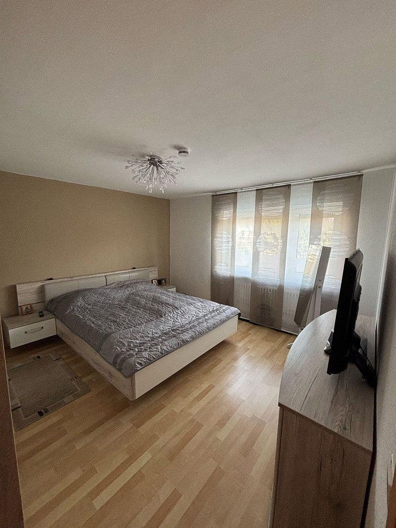 Pronájem bytu 3+1 80 m², Simmern/Hunsrück, Porýní-Falc Pronájem bytu 3+1 80 m², Simmern/Hunsrück, Porýní-Falc