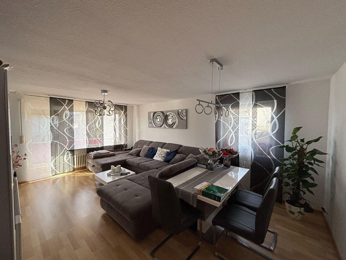 Pronájem bytu 3+1 80 m², Simmern/Hunsrück, Porýní-Falc Pronájem bytu 3+1 80 m², Simmern/Hunsrück, Porýní-Falc