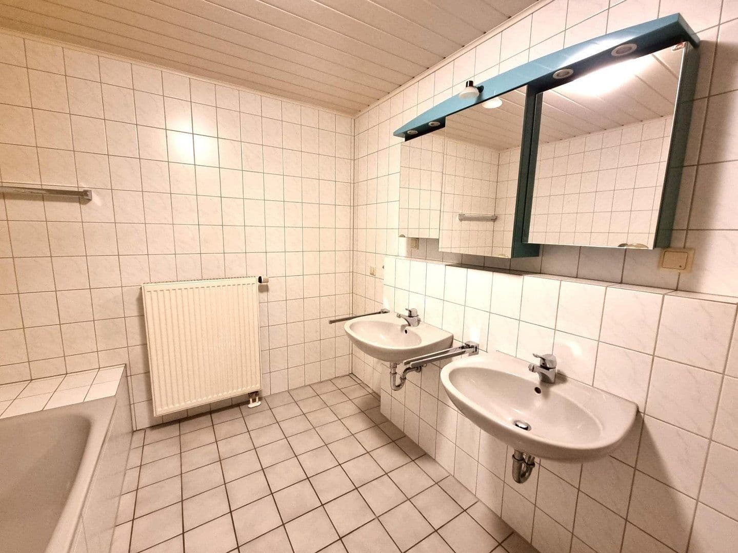 Prodej bytu 4+1 120 m², Leo-Löb-Straße 12a, Haßloch, Porýní-Falc Prodej bytu 4+1 120 m², Leo-Löb-Straße 12a, Haßloch, Porýní-Falc