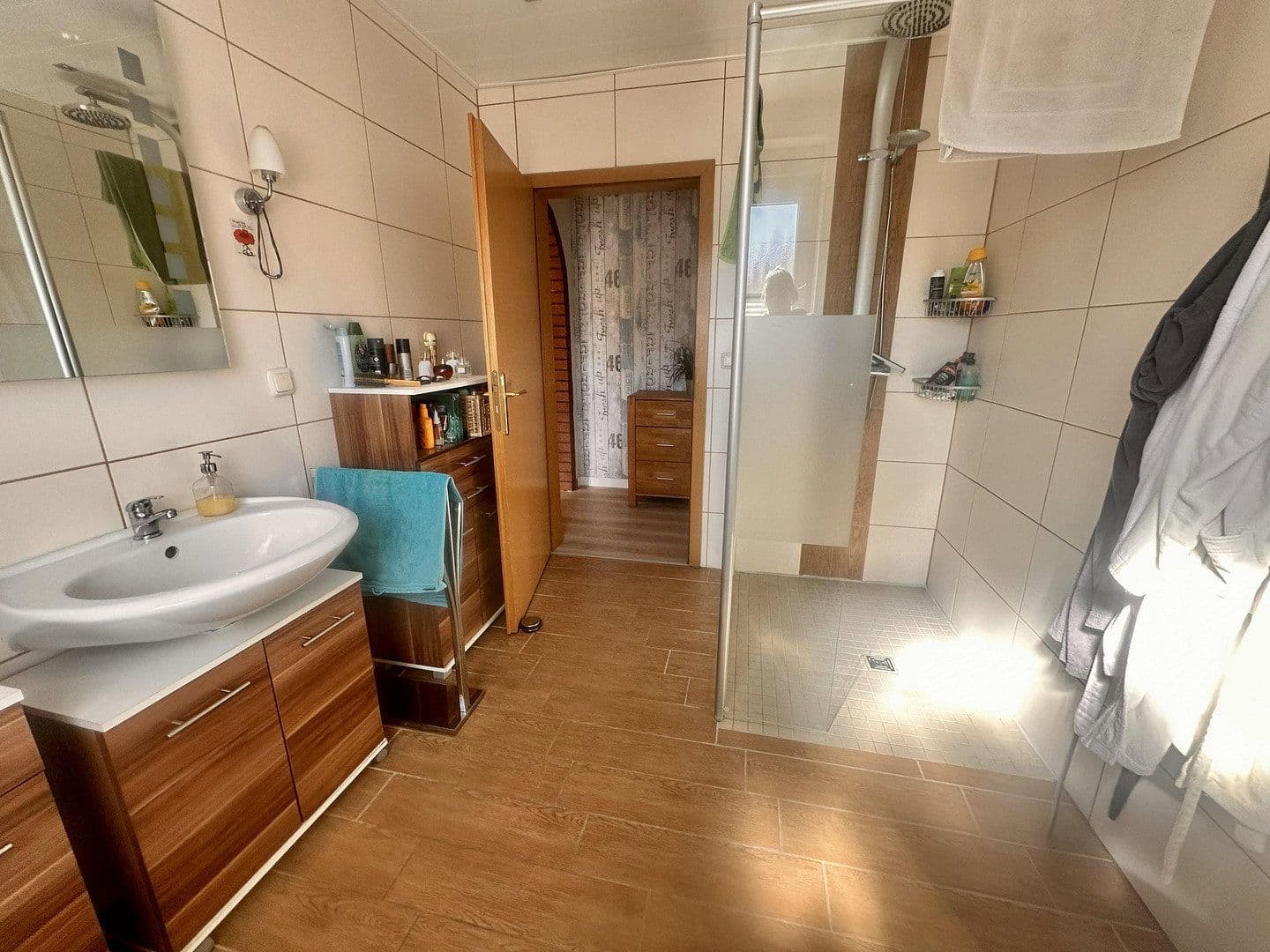 Prodej domu 160 m², pozemek 797 m², Südergast 20, Westerholt, Dolní Sasko Prodej domu 160 m², pozemek 797 m², Südergast 20, Westerholt, Dolní Sasko