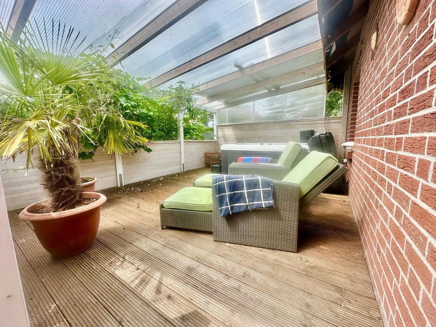 Prodej domu 160 m², pozemek 797 m², Südergast 20, Westerholt, Dolní Sasko Prodej domu 160 m², pozemek 797 m², Südergast 20, Westerholt, Dolní Sasko