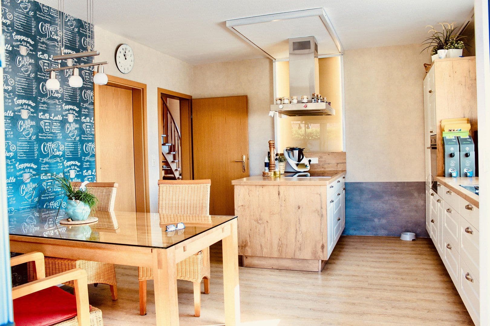 Prodej domu 160 m², pozemek 797 m², Südergast 20, Westerholt, Dolní Sasko Prodej domu 160 m², pozemek 797 m², Südergast 20, Westerholt, Dolní Sasko