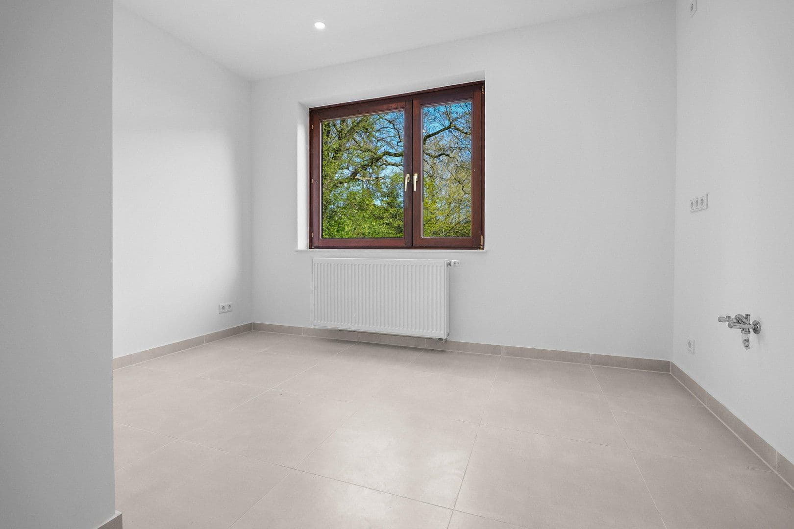 Pronájem bytu 2+1 53 m², Bremen, Bremen Pronájem bytu 2+1 53 m², Bremen, Bremen