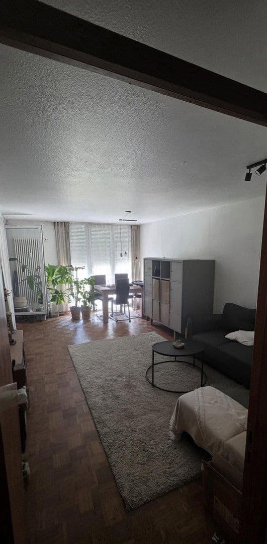 Pronájem bytu 2+1 60 m², Walter-Gropius-Str. 1, Reutlingen, Bádensko-Württembersko Pronájem bytu 2+1 60 m², Walter-Gropius-Str. 1, Reutlingen, Bádensko-Württembersko