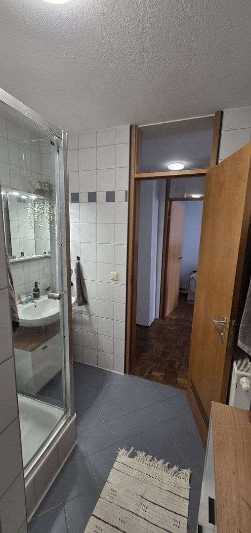 Pronájem bytu 2+1 60 m², Walter-Gropius-Str. 1, Reutlingen, Bádensko-Württembersko Pronájem bytu 2+1 60 m², Walter-Gropius-Str. 1, Reutlingen, Bádensko-Württembersko