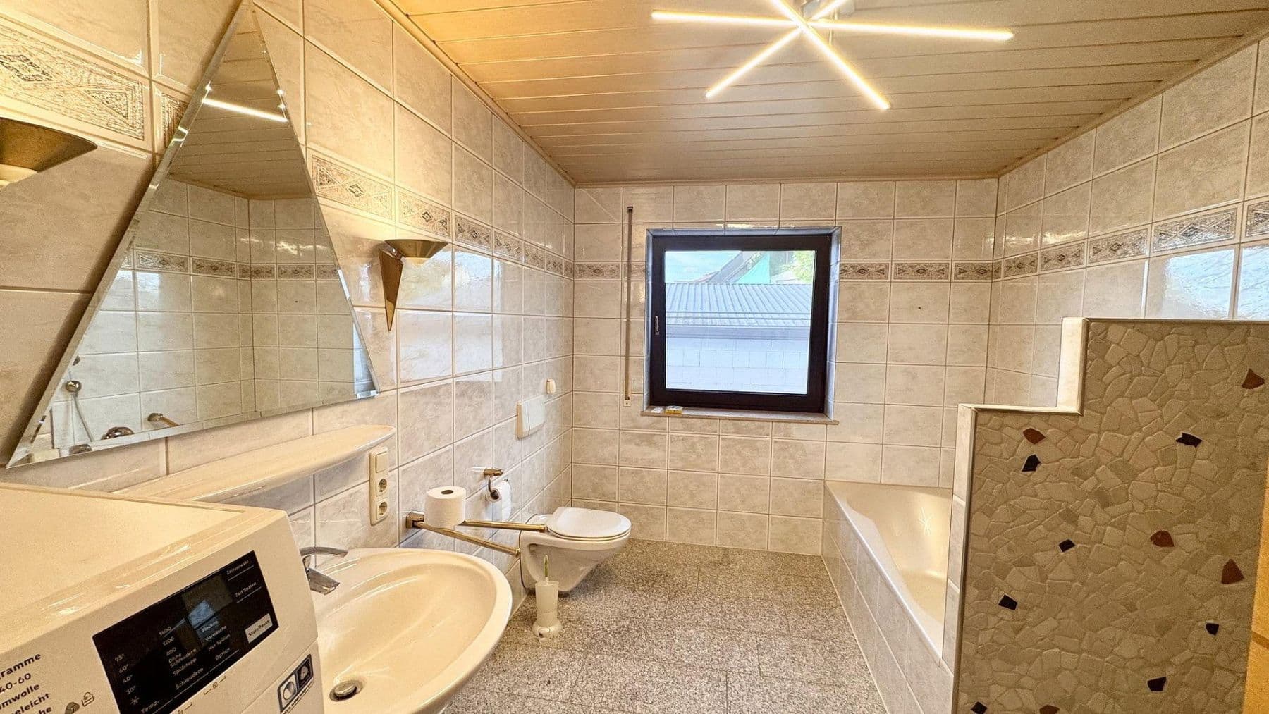 Pronájem bytu 3+1 93 m², Greifenklaustraße 10, Reckendorf, Bavorsko Pronájem bytu 3+1 93 m², Greifenklaustraße 10, Reckendorf, Bavorsko