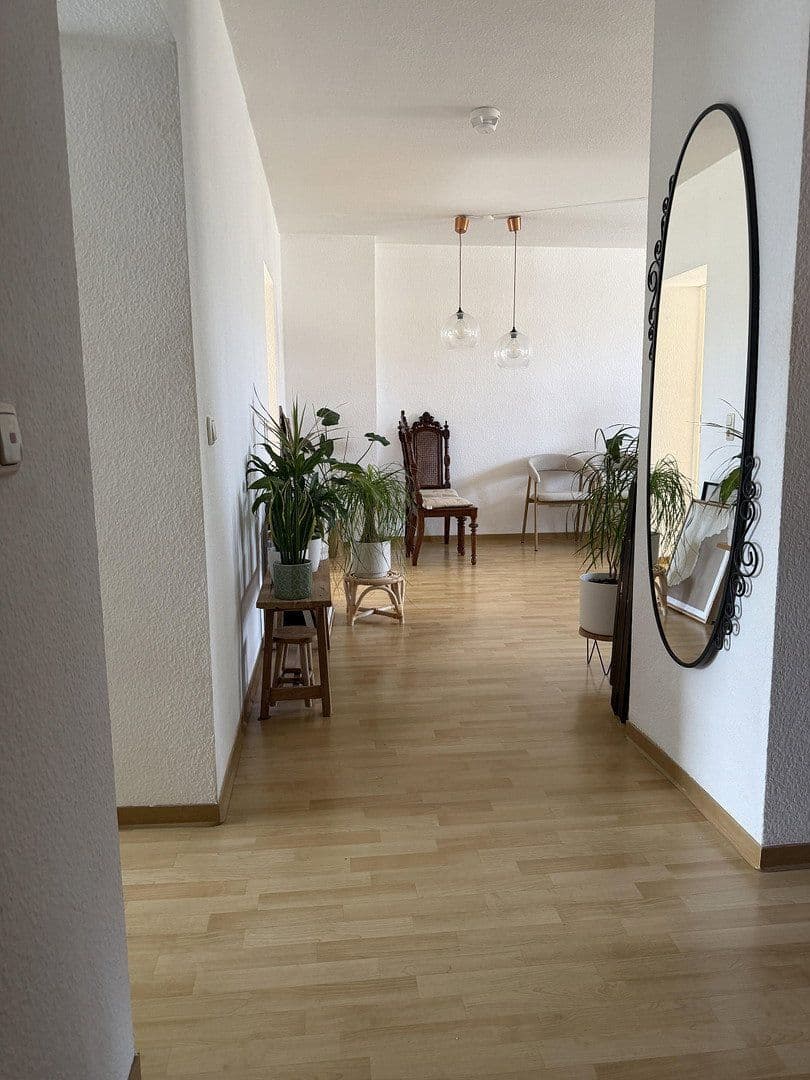 Pronájem bytu 2+1 73 m², Halle, Sasko-Anhaltsko Pronájem bytu 2+1 73 m², Halle, Sasko-Anhaltsko