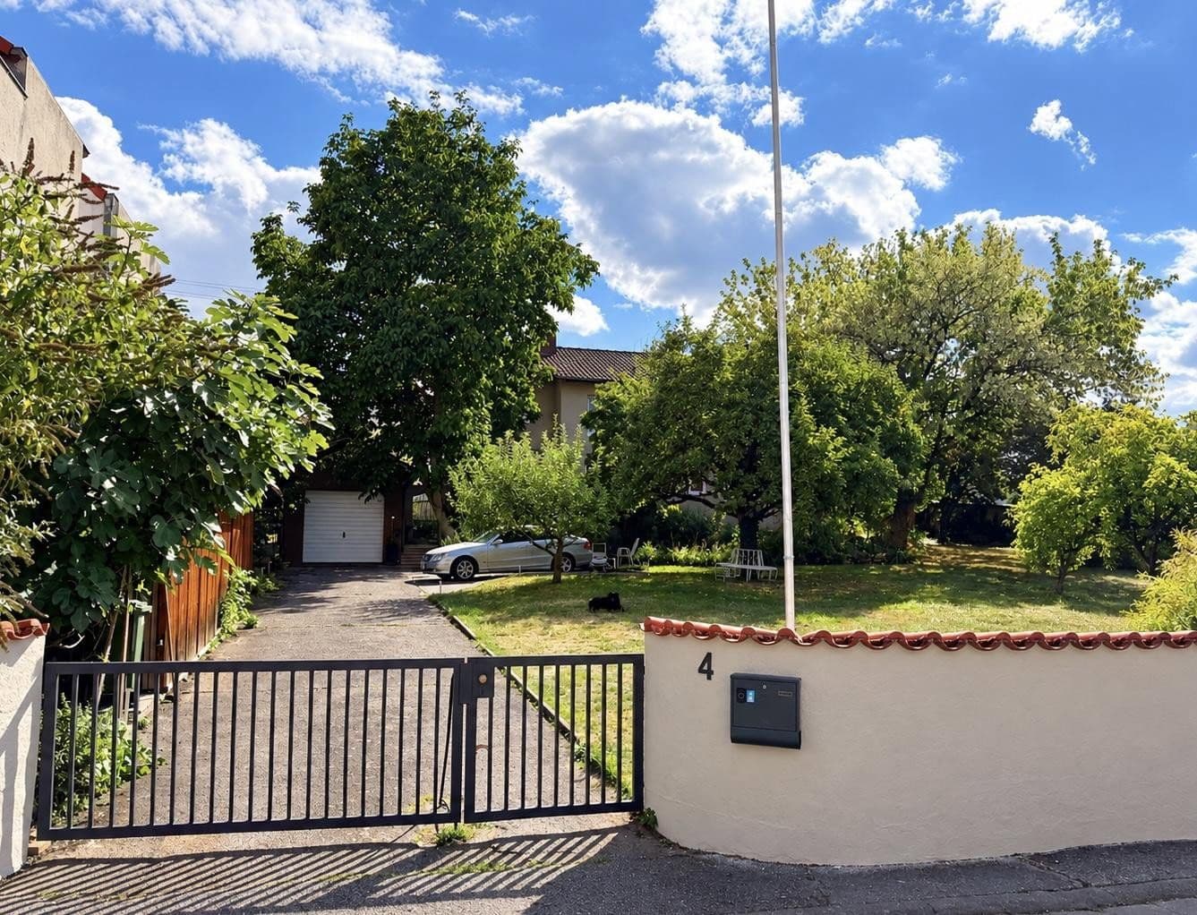 Prodej domu 190 m², pozemek 1.703 m², Böchingen, Porýní-Falc Prodej domu 190 m², pozemek 1.703 m², Böchingen, Porýní-Falc