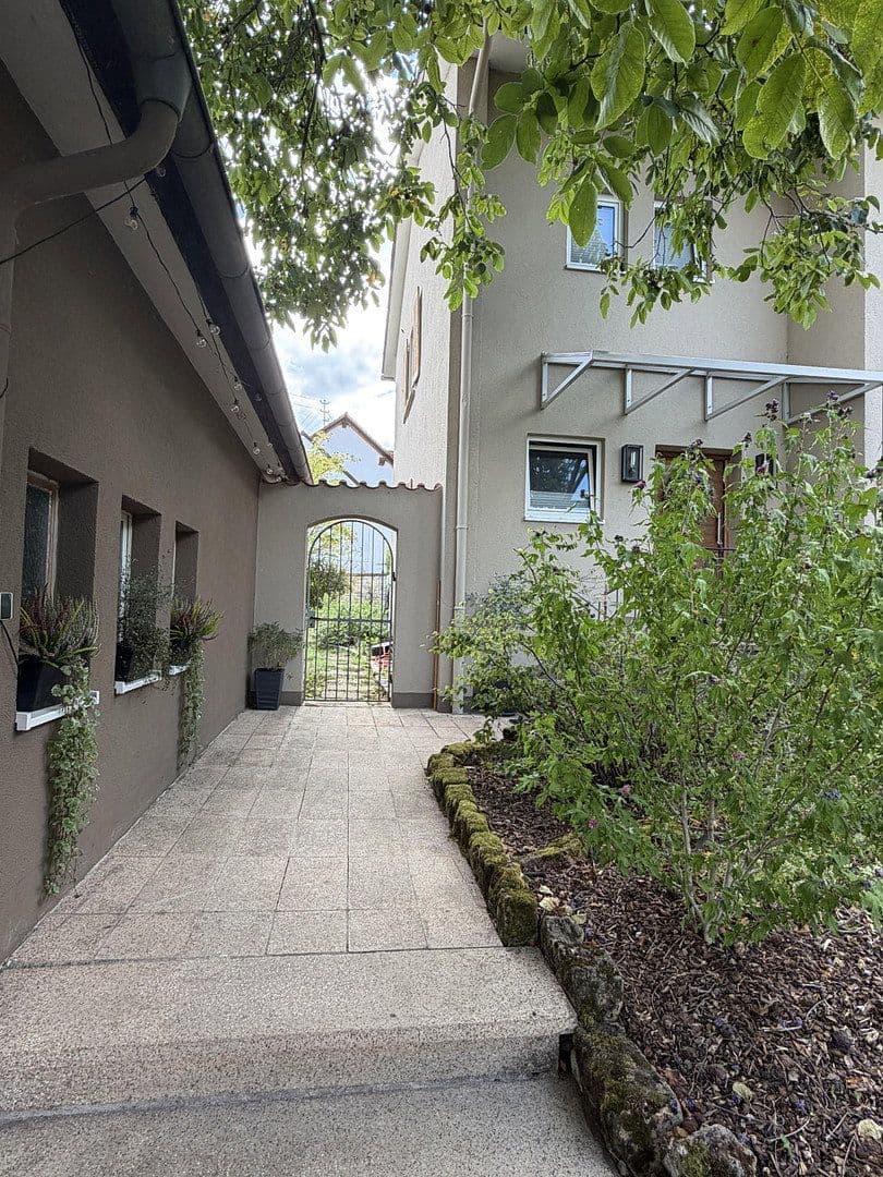 Prodej domu 190 m², pozemek 1.703 m², Böchingen, Porýní-Falc Prodej domu 190 m², pozemek 1.703 m², Böchingen, Porýní-Falc