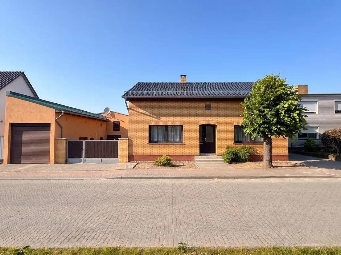 Prodej domu 182 m², pozemek 1.688 m², Alte Handelsstraße 13, Chorin, Braniborsko Prodej domu 182 m², pozemek 1.688 m², Alte Handelsstraße 13, Chorin, Braniborsko