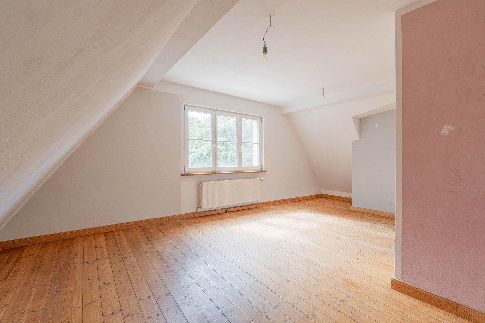 Prodej domu 92 m², pozemek 556 m², Kleinmachnow, Braniborsko Prodej domu 92 m², pozemek 556 m², Kleinmachnow, Braniborsko