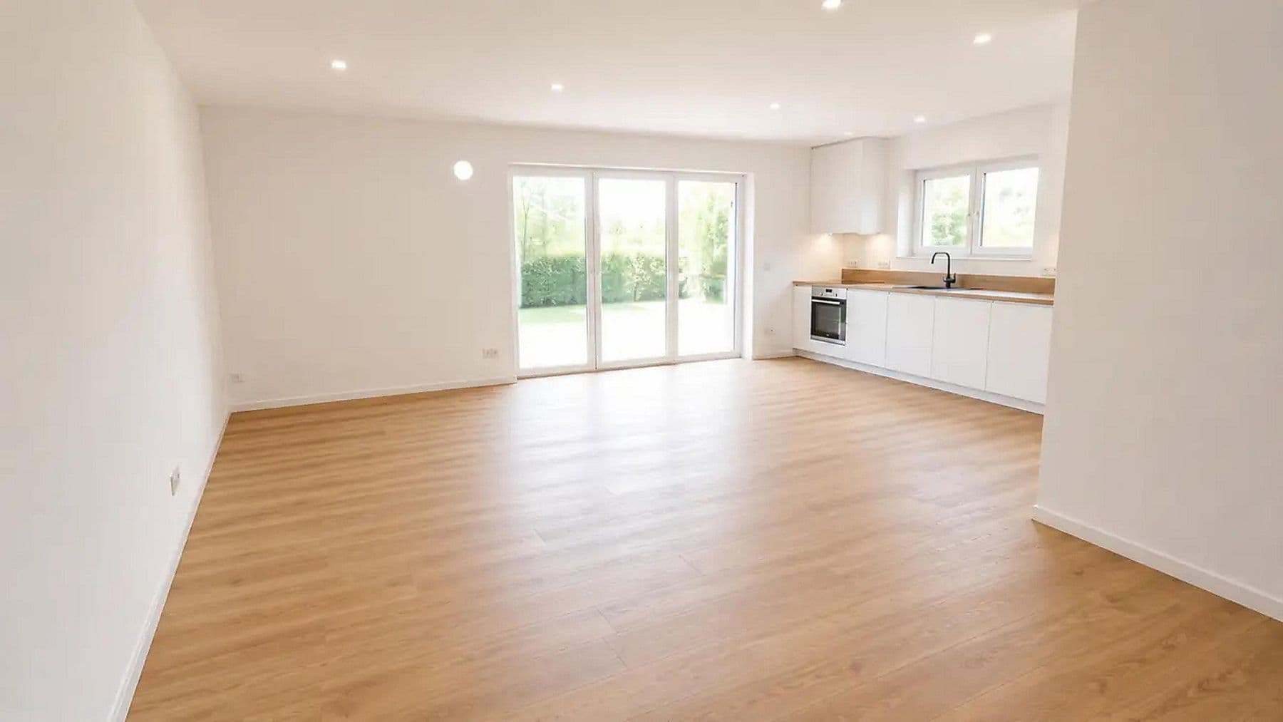 Pronájem bytu 3+1 93 m², Walter-Meindl-Siedlung 31, Rügland, Bavorsko Pronájem bytu 3+1 93 m², Walter-Meindl-Siedlung 31, Rügland, Bavorsko