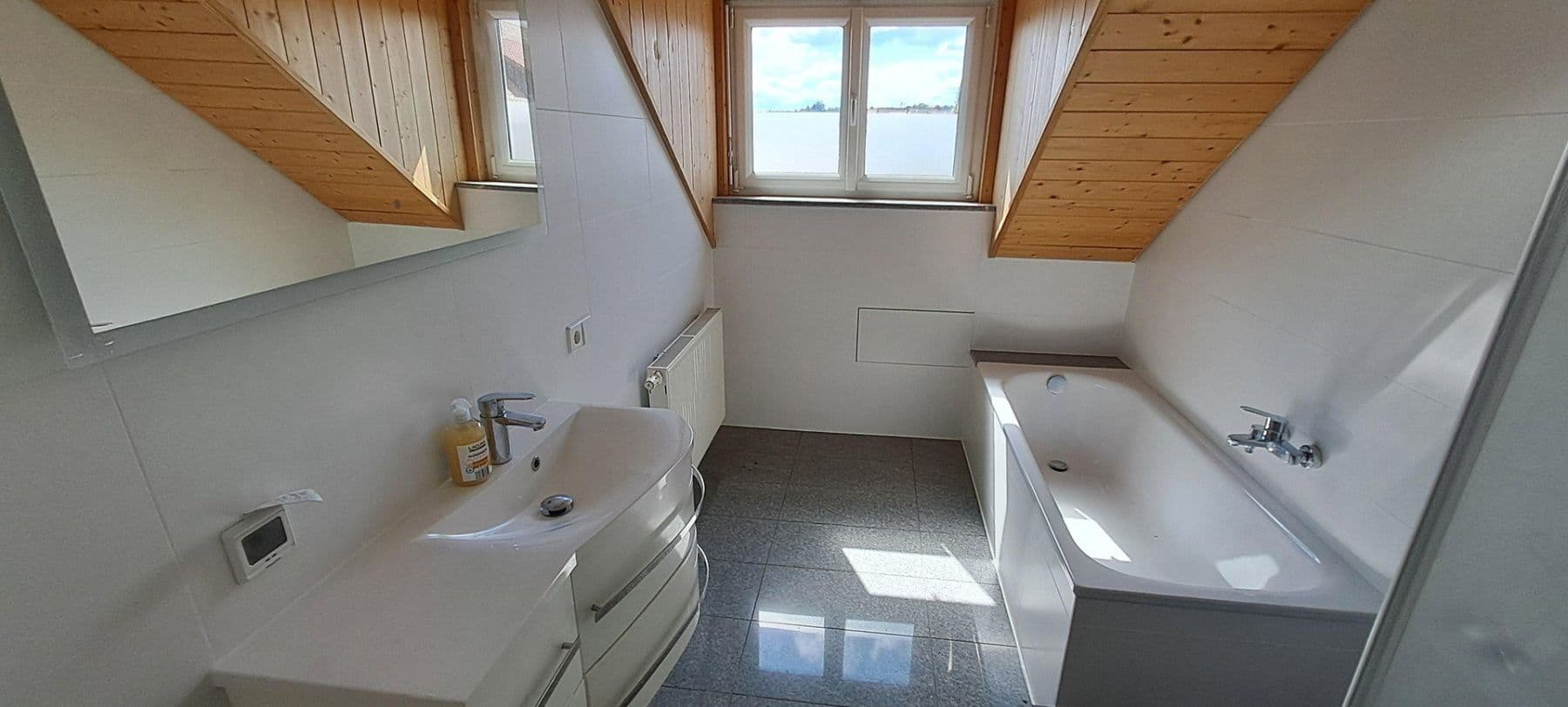 Pronájem bytu 3+1 120 m², Birenbach, Bádensko-Württembersko Pronájem bytu 3+1 120 m², Birenbach, Bádensko-Württembersko