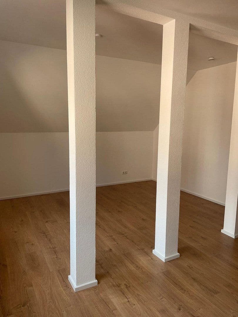 Pronájem bytu 2+kk 75 m², Schwäbisch Gmünd, Bádensko-Württembersko Pronájem bytu 2+kk 75 m², Schwäbisch Gmünd, Bádensko-Württembersko
