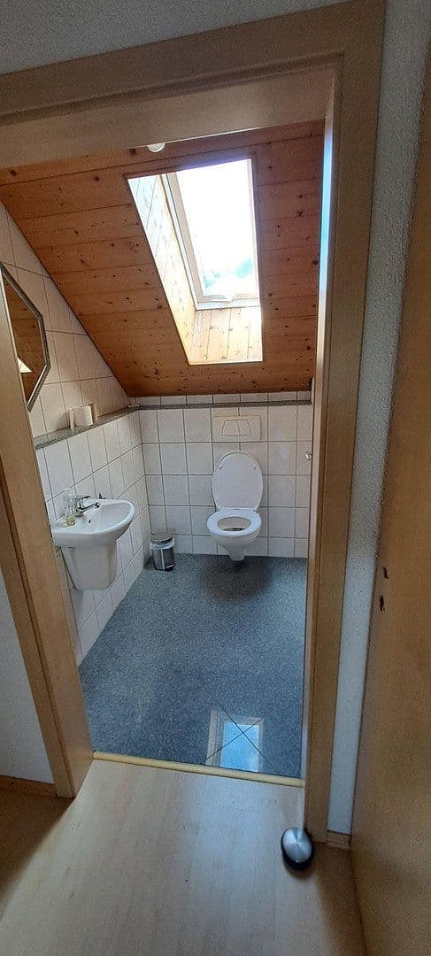 Pronájem bytu 3+1 120 m², Birenbach, Bádensko-Württembersko Pronájem bytu 3+1 120 m², Birenbach, Bádensko-Württembersko