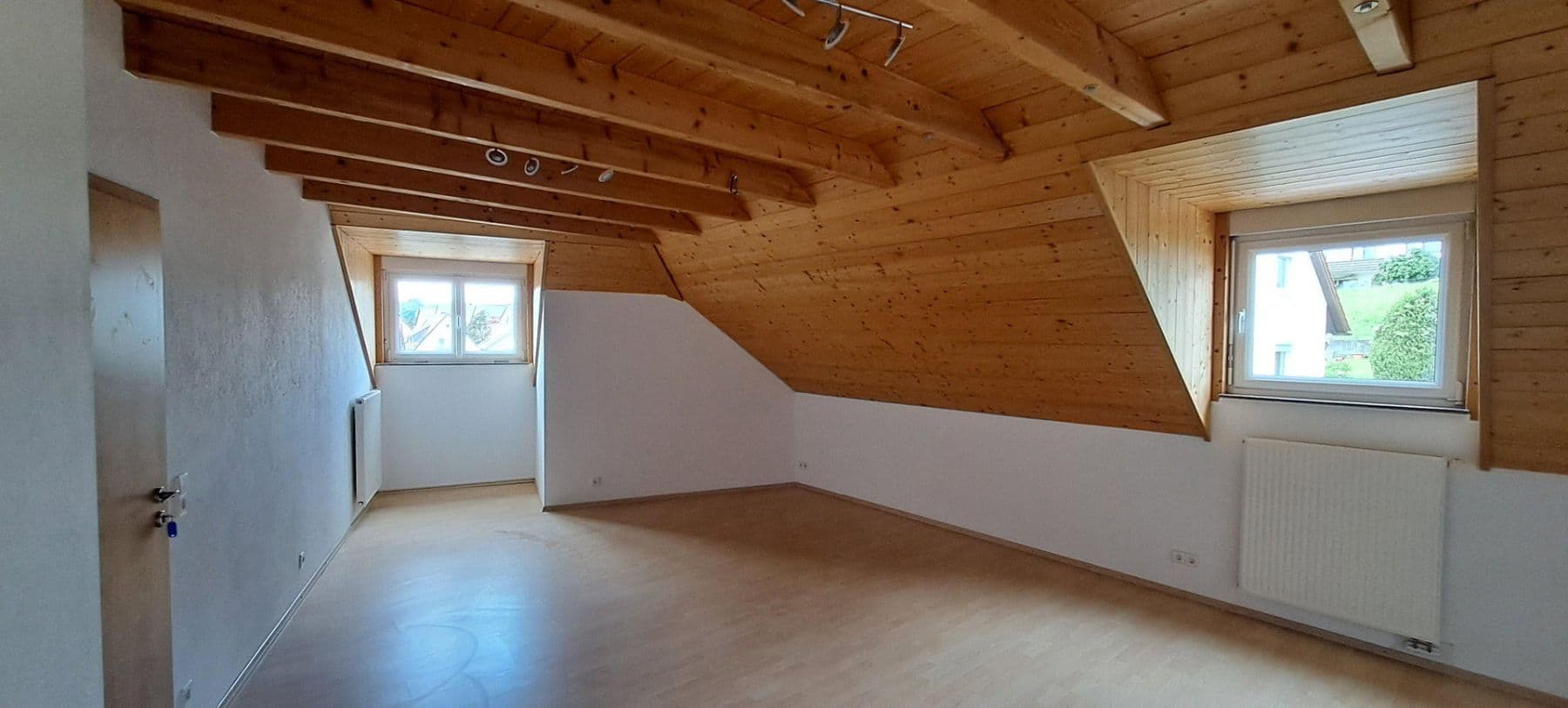 Pronájem bytu 3+1 120 m², Birenbach, Bádensko-Württembersko Pronájem bytu 3+1 120 m², Birenbach, Bádensko-Württembersko