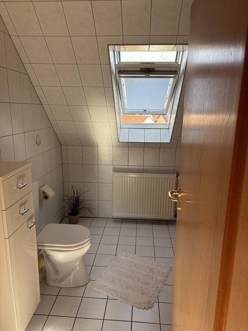Pronájem bytu 3+1 43 m², Bad Oeynhausen, Severní Porýní-Vestfálsko Pronájem bytu 3+1 43 m², Bad Oeynhausen, Severní Porýní-Vestfálsko