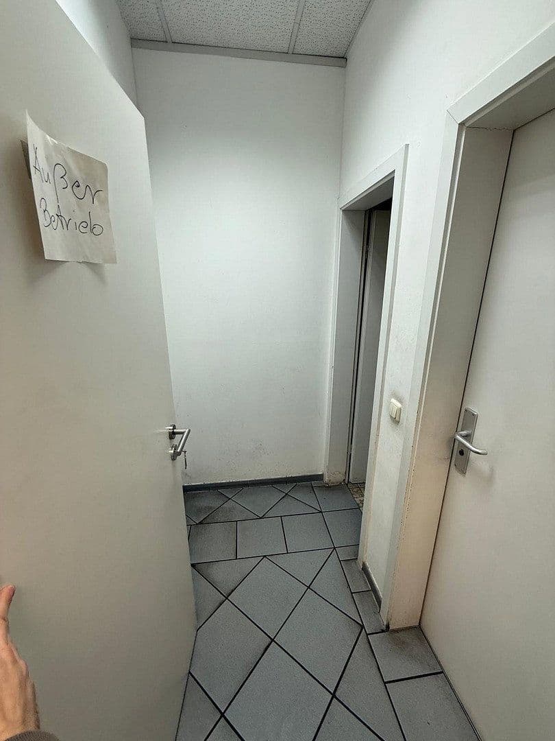 Pronájem nebytového prostoru 492 m², Jakobstr. 210-212, Cáchy, Severní Porýní-Vestfálsko Pronájem nebytového prostoru 492 m², Jakobstr. 210-212, Cáchy, Severní Porýní-Vestfálsko